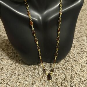 Elegant Gold and Red-Brown Necklace 8